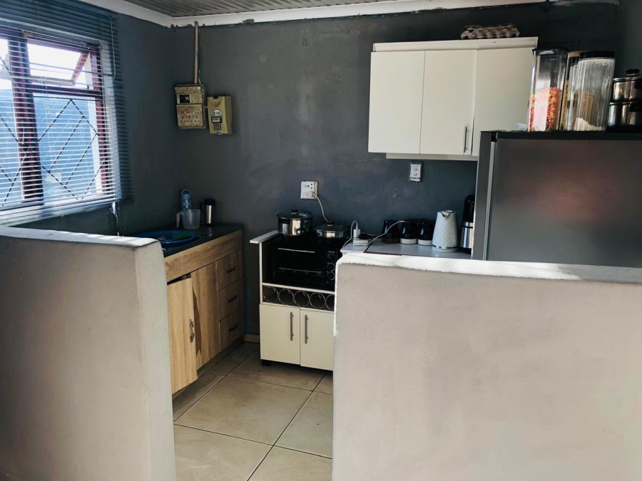 8 Bedroom Property for Sale in Harare Western Cape
